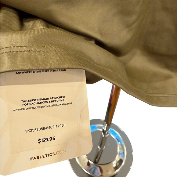 Fabletics Olive Green Built-In Bra Tank NWT - Picture 4 of 10